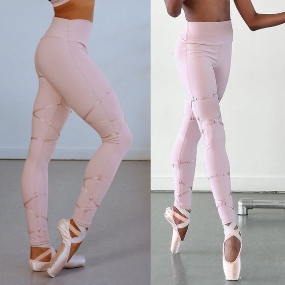 Rare Alo Yoga Alosoft High-Waist Spotlight
Legging in Ballet Pink Medium - Picture 3 of 15
